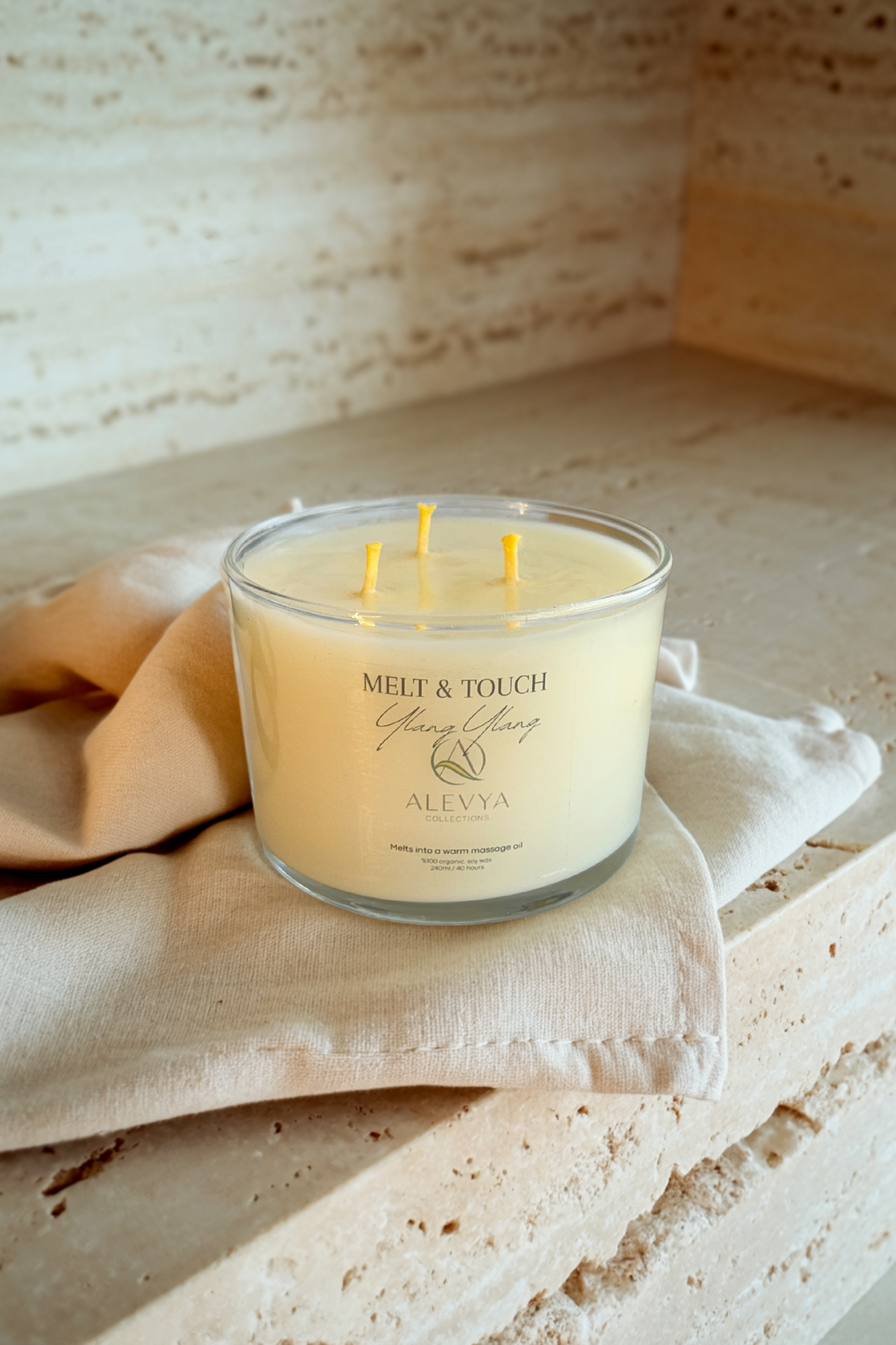 Melt & Touch Serisi - Ylang Ylang / Eridiğinde Masaj Yağına Dönüşür /%100 Doğal-Vegan İçerik/ 240 ml